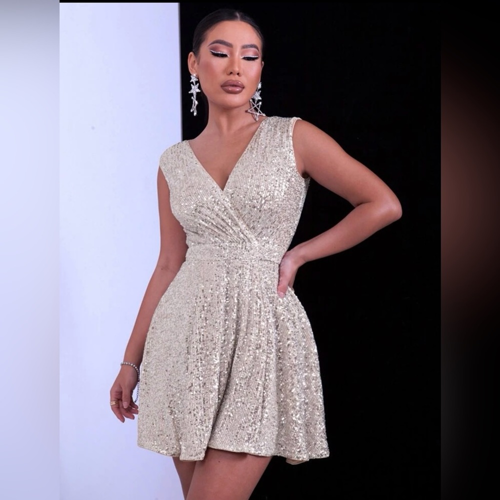NWT mini wrap deep V neck sequin party dress champagne size XS